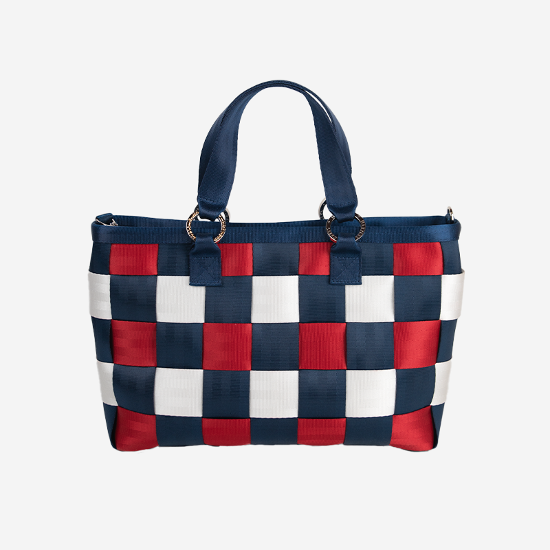 front view Carriagering Satchel spangled