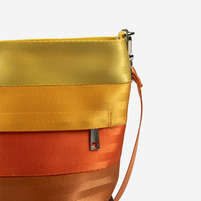detailshotombrecrossbody