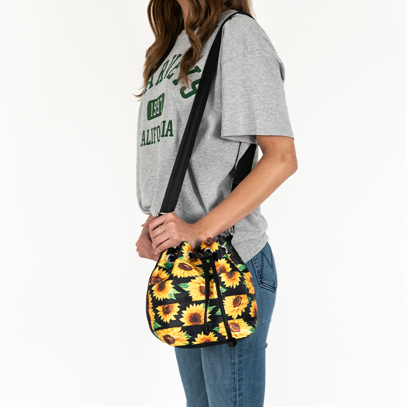 Shoulderstylesunflowerparkhopperlifestyle