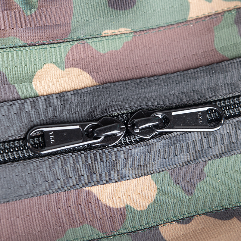 CAMO Zippers Weekender