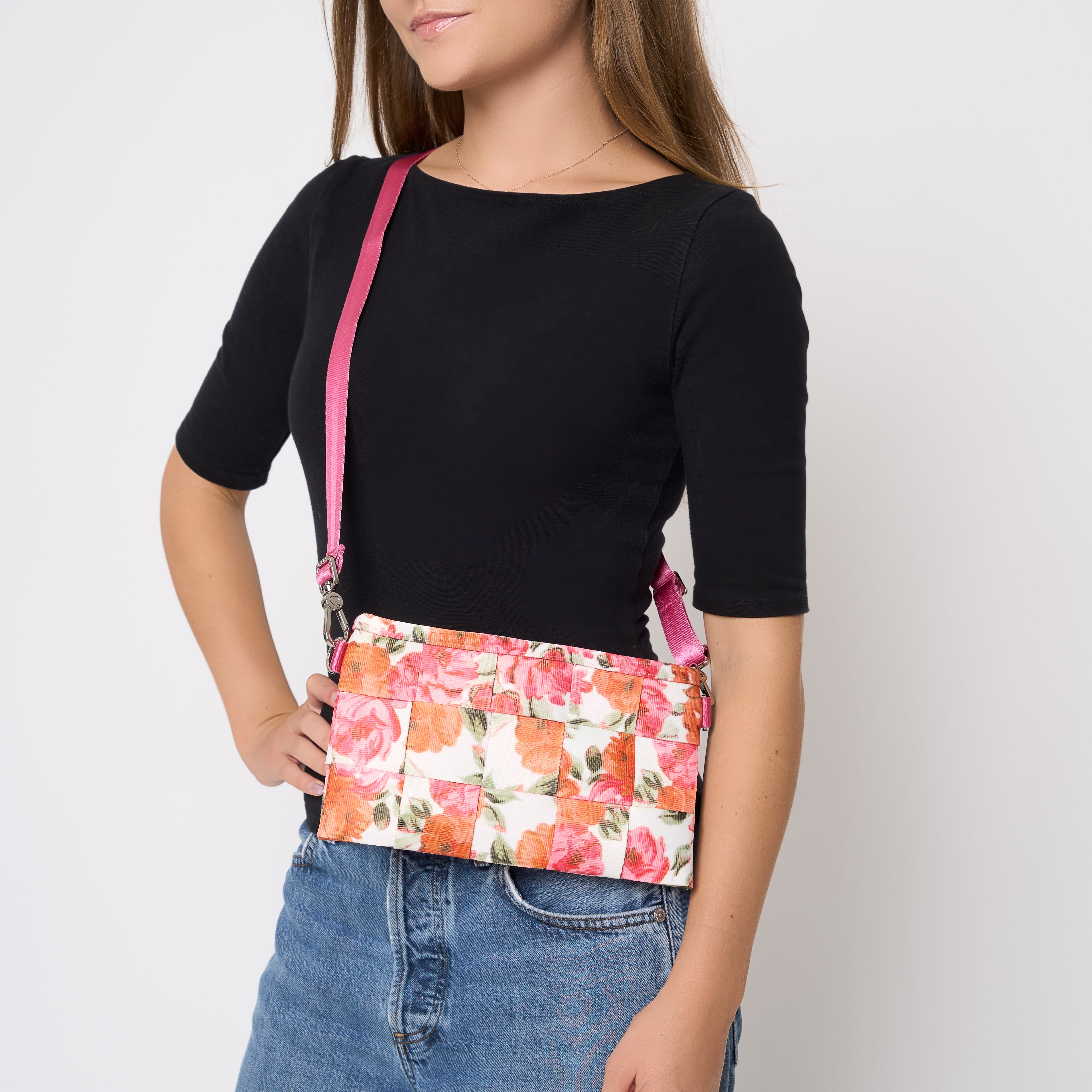 Hip Pack Betty Rose being worn crossbody by a model