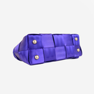 The bottom view of a Iris Baguette