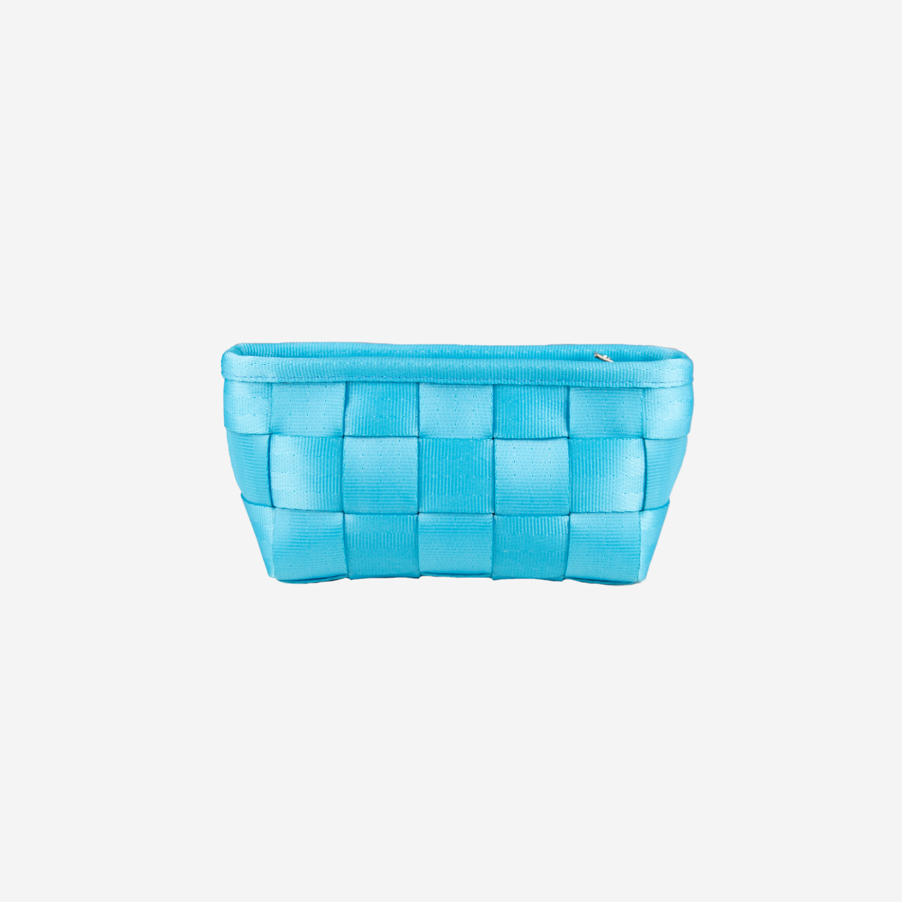 Front view of Maliblue Triangle Makeup Case