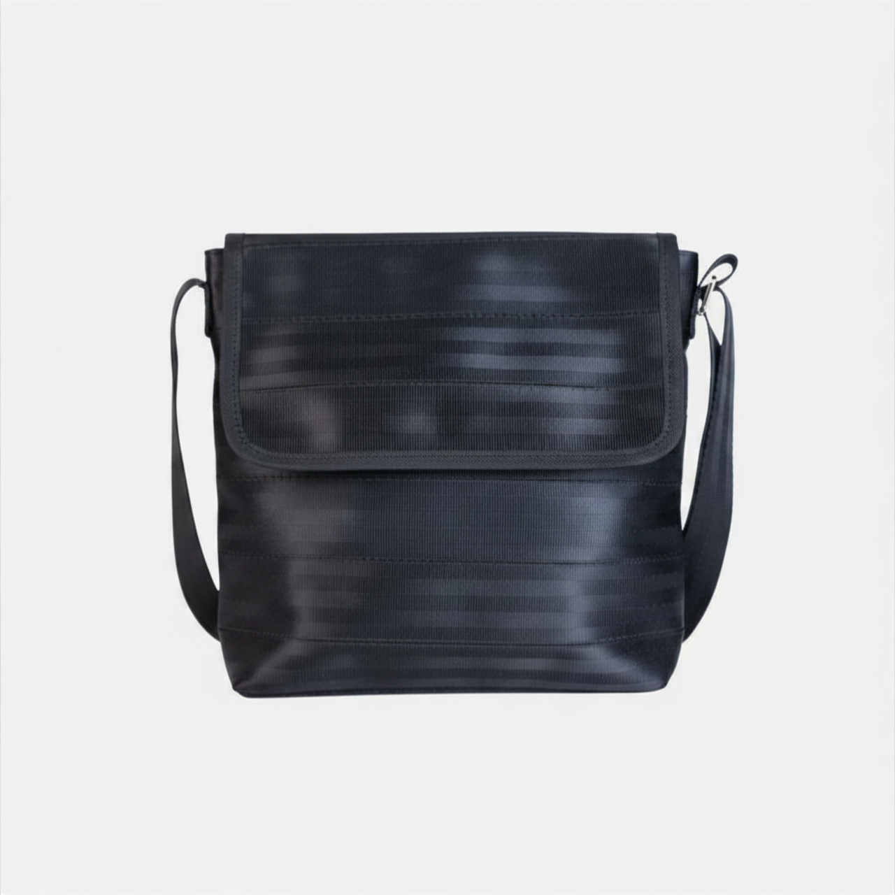 Streamline Messenger / Black