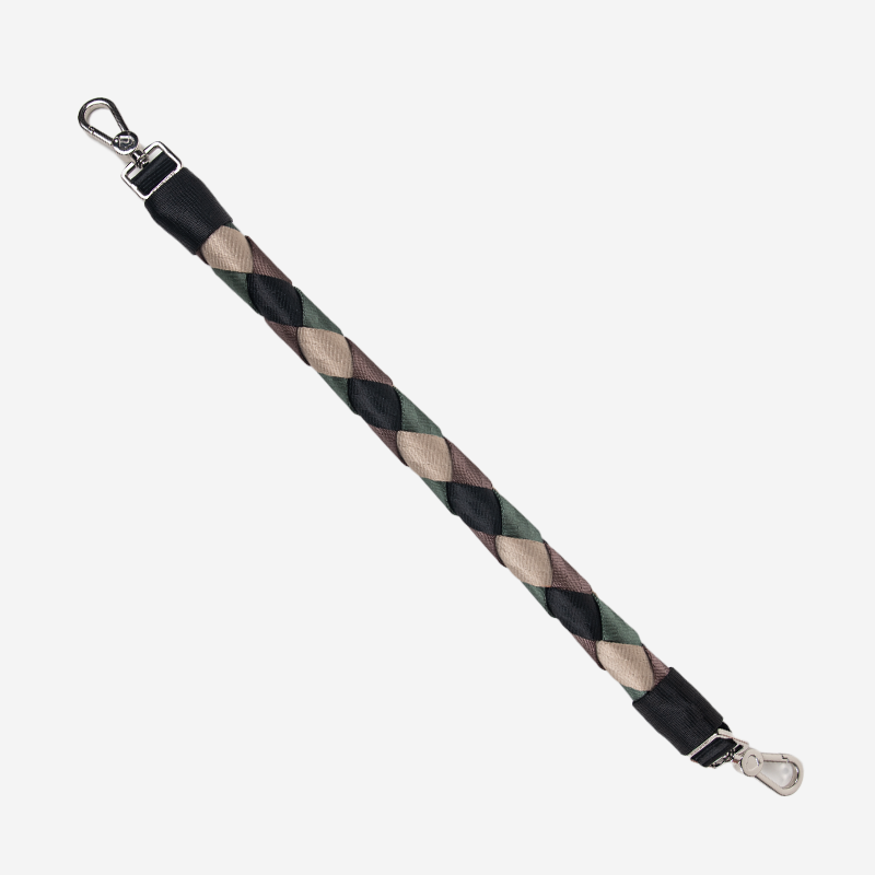 colorblackcamocnclola