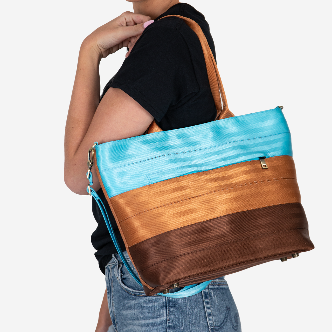 Medium Streamline Tote / Desert Sky