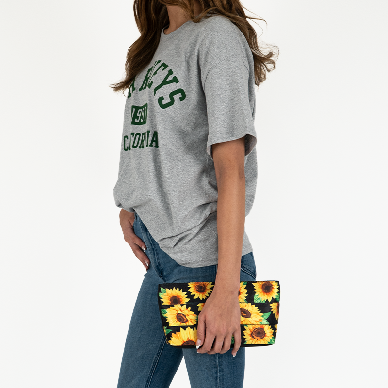 Sunflowersmakeupbagmodel