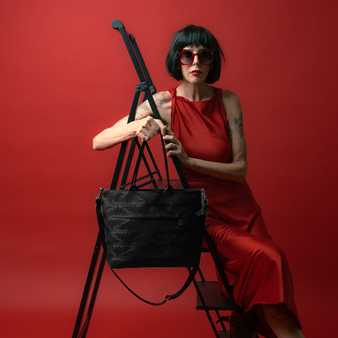 Medium Streamline Tote / Release The Bats