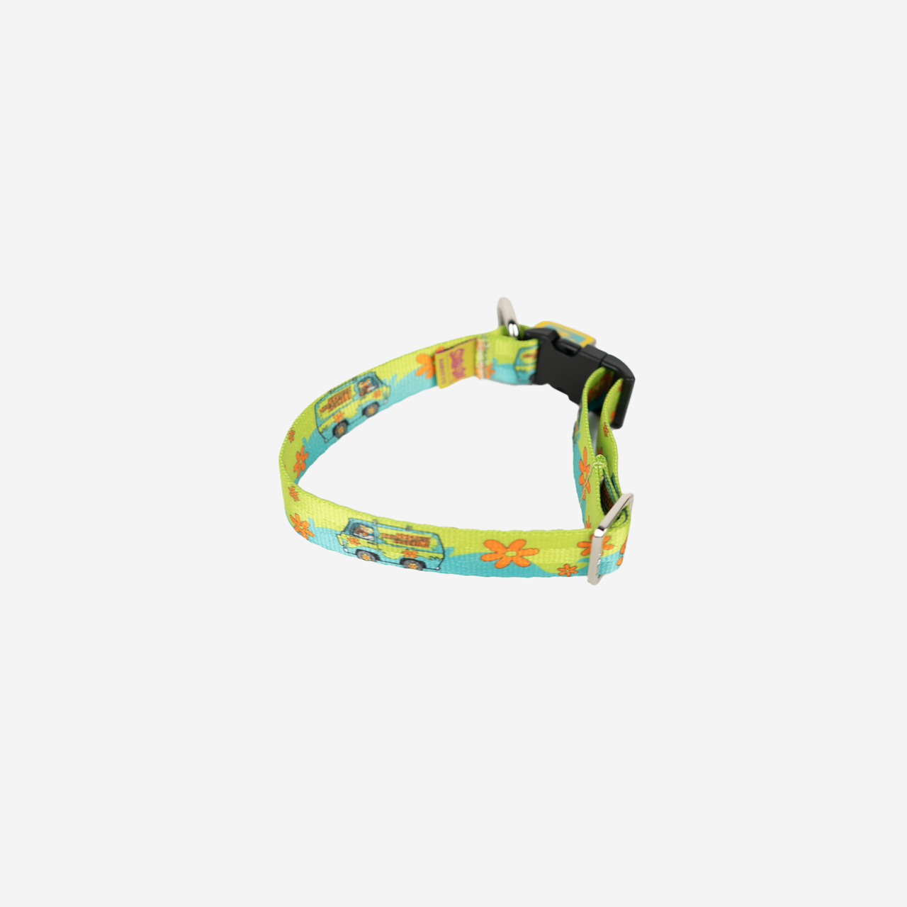 The back of a Scooby-Doo Mystery Machine Floral Dog Collar