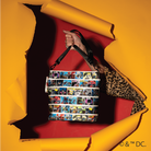 batmanstreamlinecrossbody2lifestylecloseup