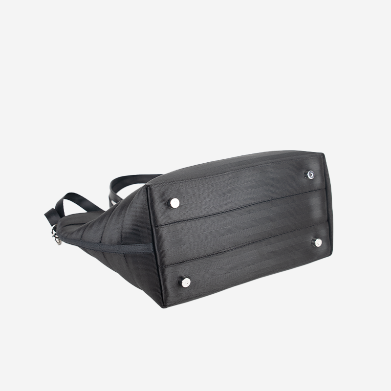 bottomviewblacktote