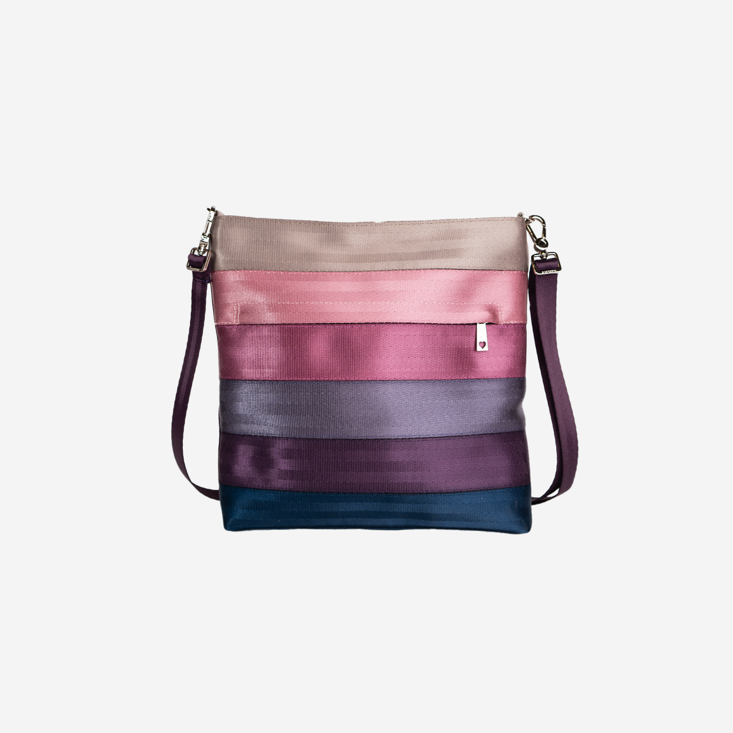 The front of a Streamline Crossbody in Twilight